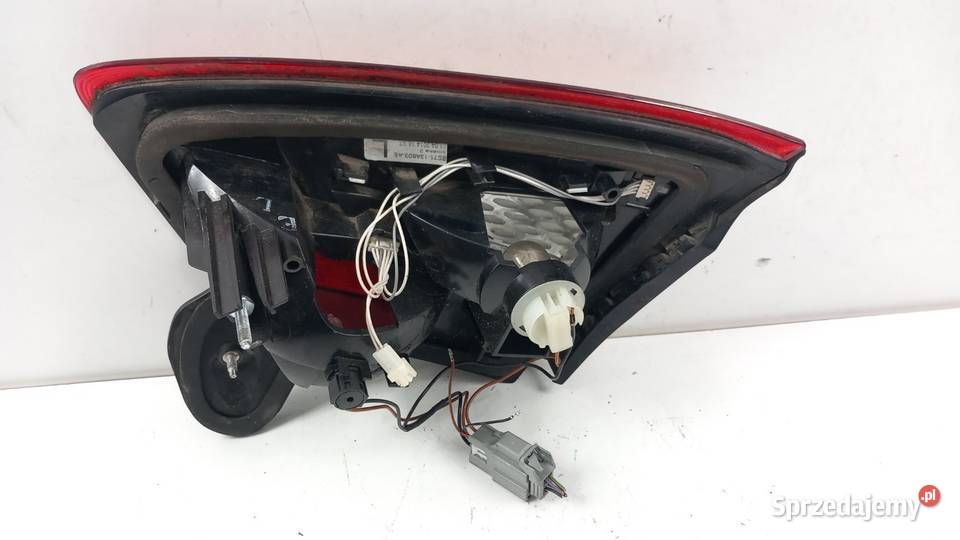 FORD MONDEO MK4 HB LAMPA TYŁ LEWA W KLAPĘ osobowe Zbierkowo