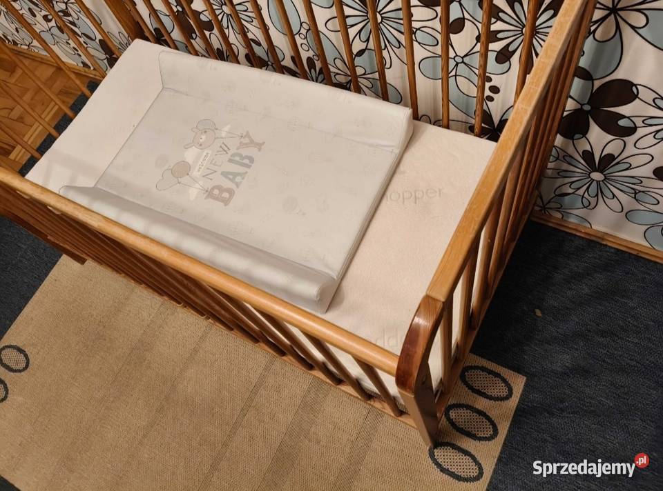 ŁÓŻECZKO DZIECIĘCE DREWNIANE materac kołderka Ropczyce