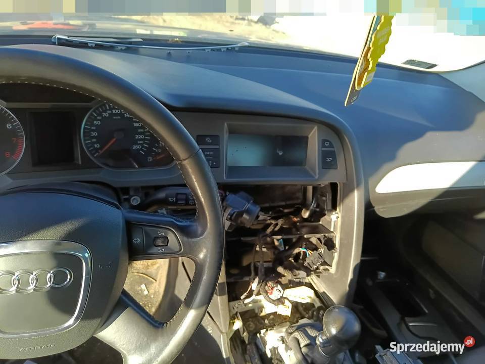 Deska rozdzielcza kokpit pasy poduszki airbag Bodzentyn