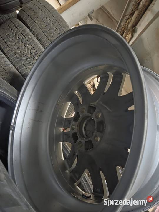 Felgi aluminiowe 18 BMW 5x120 Tywonia