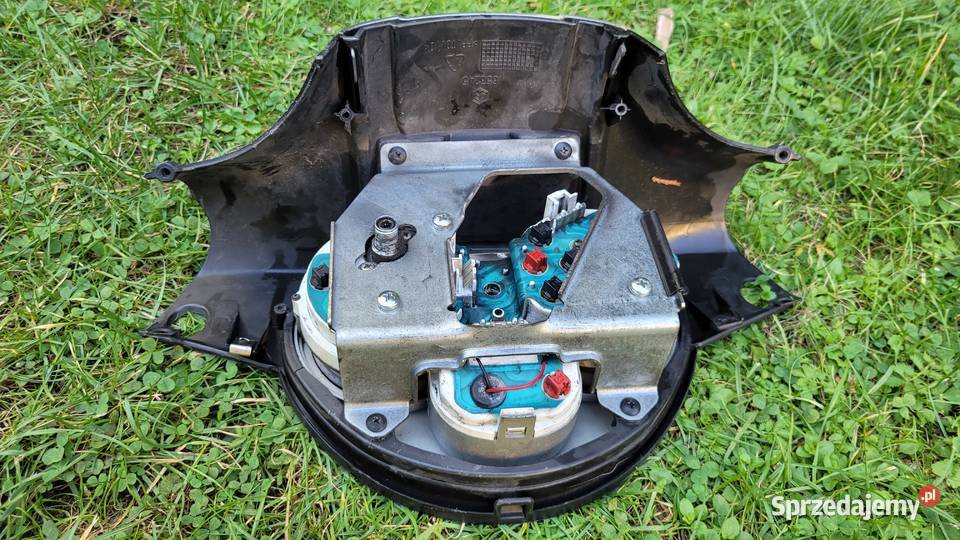 PIAGGIO CARNABY licznik z obudowa Piła