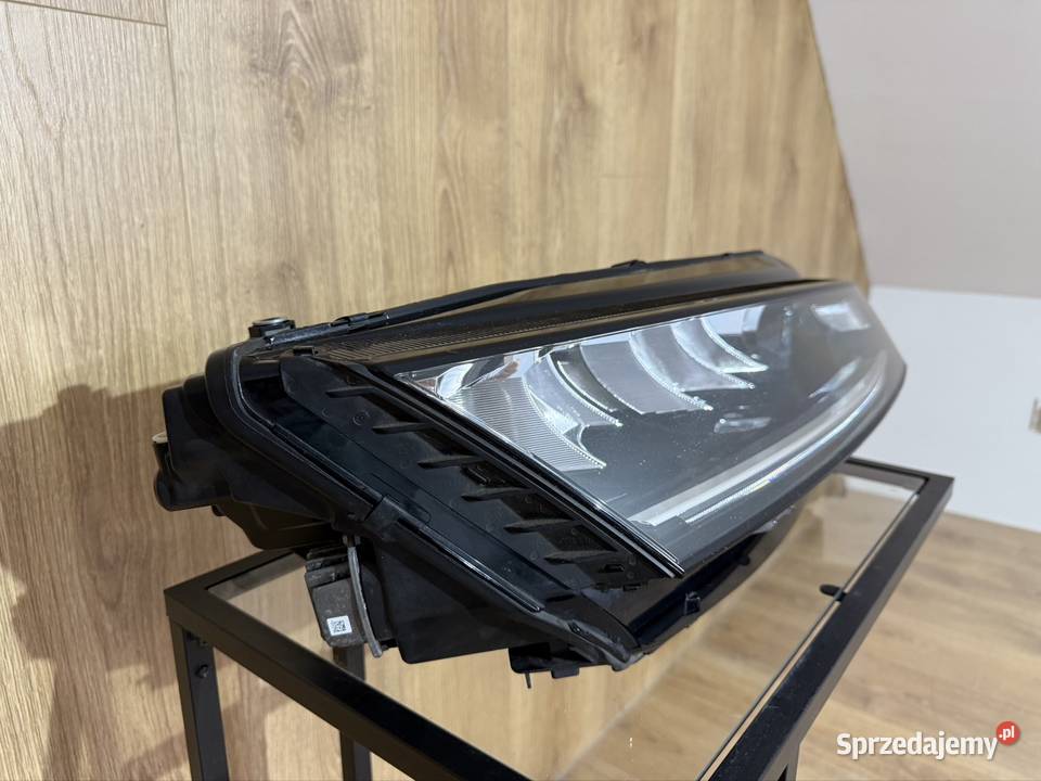 Lampa prawy przód Full Led Skoda Octavia IV Wrocław sprzedam