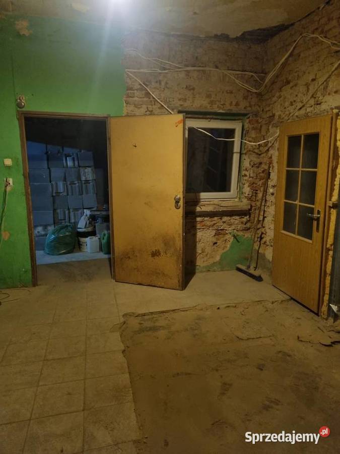 Dom wolnostojący z dużym potencjałem pow 250 m2 śląskie Sarnów