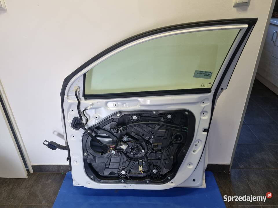 KOMPLETNE DRZWI PYW HYUNDAI TUCSON III 1520 osobowe Skierniewice