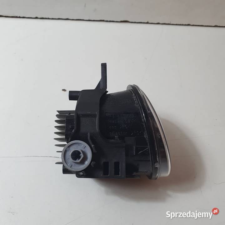 LEXUS IS III HALOGEN LED PRAWY PRZÓD MDE1313794R Międzychód