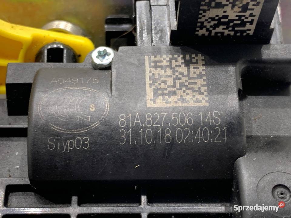 ZAMEK KLAPY TYŁ AUDI Q8 SUV 81A827506