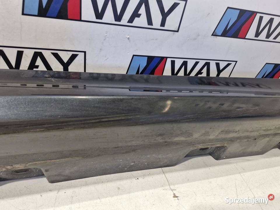 7903888 BWM F10 F11 LISTWA PROGOWA PRAWA B90