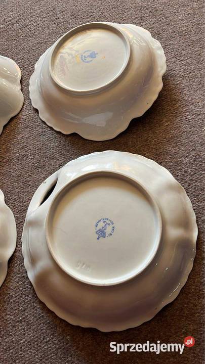 Patera z dziurką Scenki dworskie Oskar Porcelana i szkło pomorskie Gdańsk