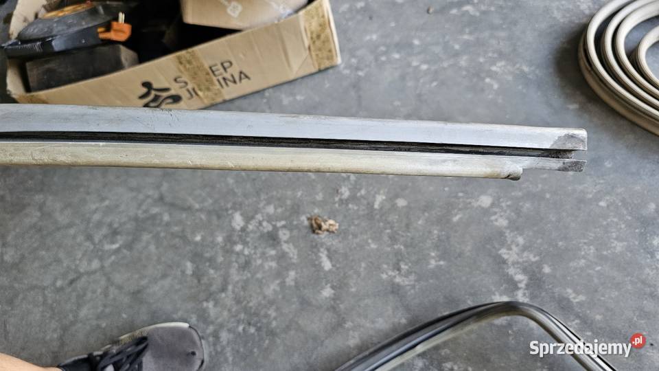 Citroen DS ID uszczelka przedniej szyby osobowe Uszczelki szyb wielkopolskie Cieszyn