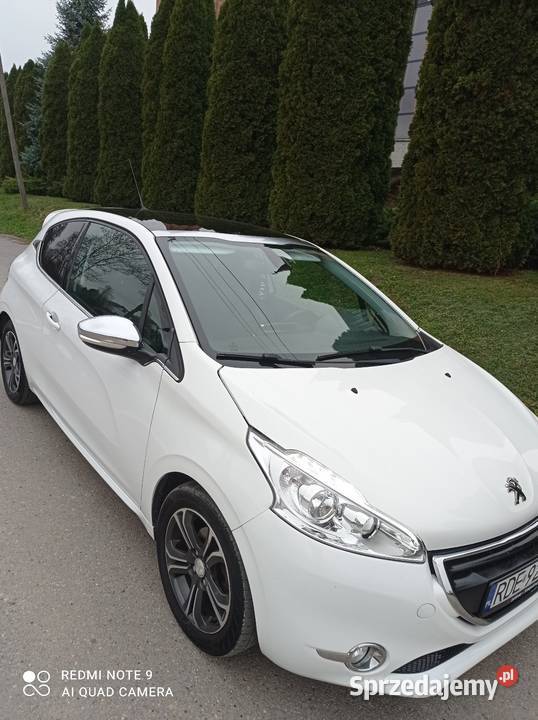 Sprzedam peugeota 208 12 benzyna wersja Allure światła do jazdy dziennej Pilzno sprzedam