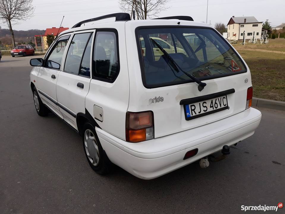 Kia Pride 13 2000 Technicznie Bbd Ważne Opłaty biały