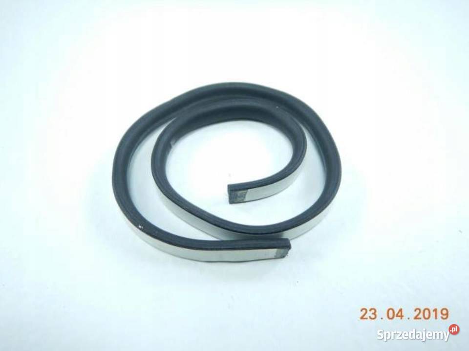 USZCZELKA ZDERZAKA PRZÓD FORD MONDEO 9600