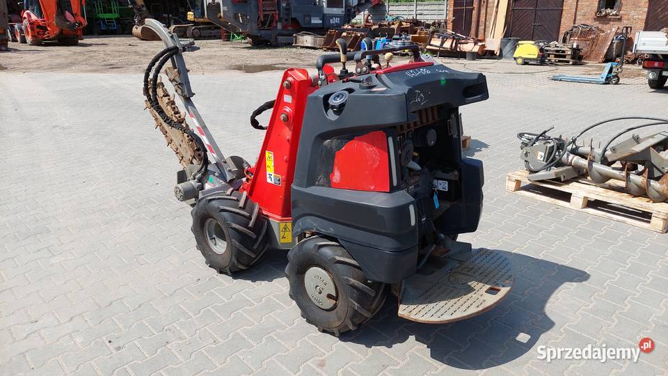 Koparka łańcuchowa miniładowarka Ditch Witch Sochaczew