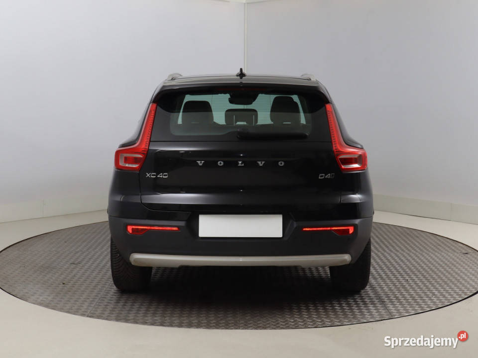 Volvo XC40 D4 AWD światła LED Bielany Wrocławskie