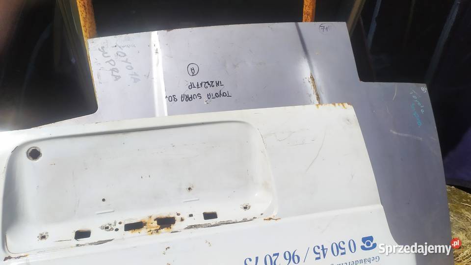 suzuki carry klapa tył Karoseria