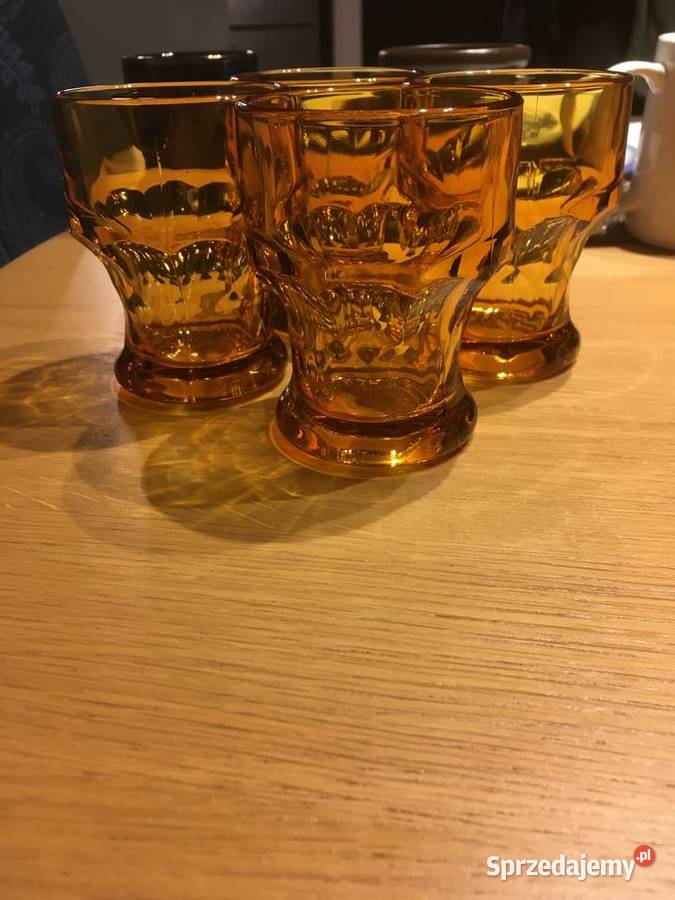 włoskie miodowe szklaneczki