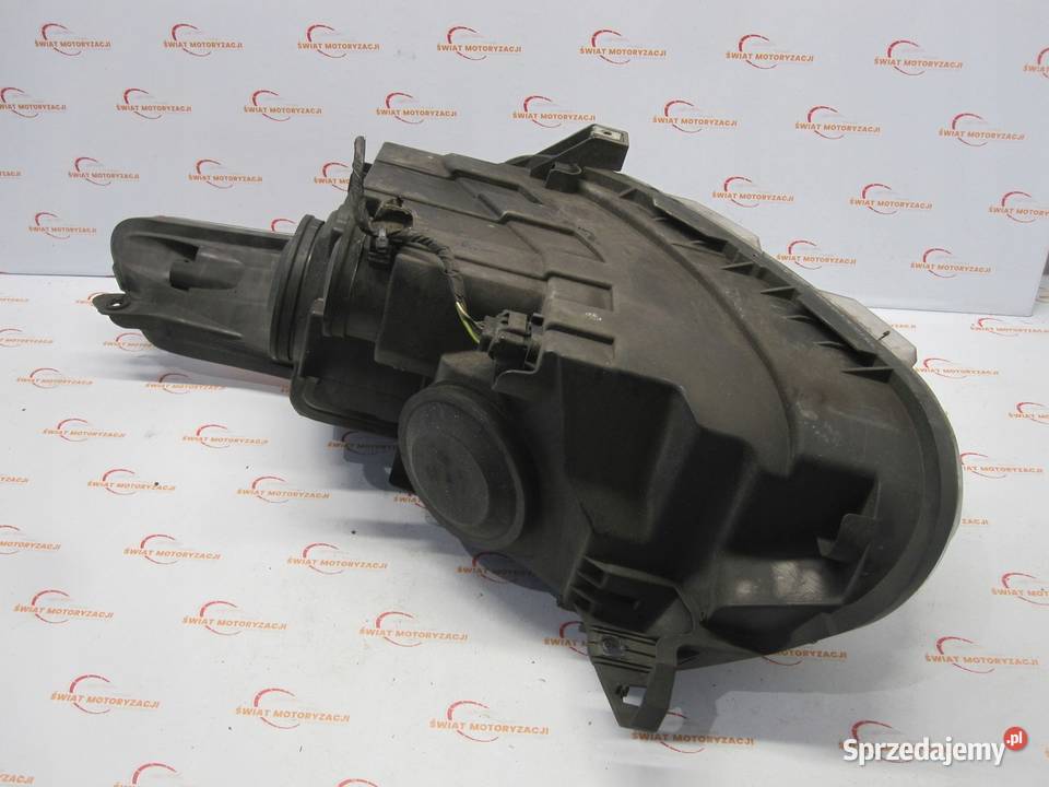 CITROEN C3 PICASSO LIFT 13r lampa prawa przód Lampy przednie Kielce