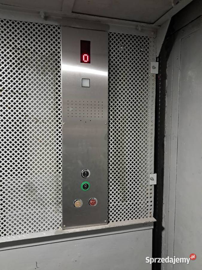Dźwig towarowo osobowy 1000 ZUD WARSZAWA Katowice sprzedam