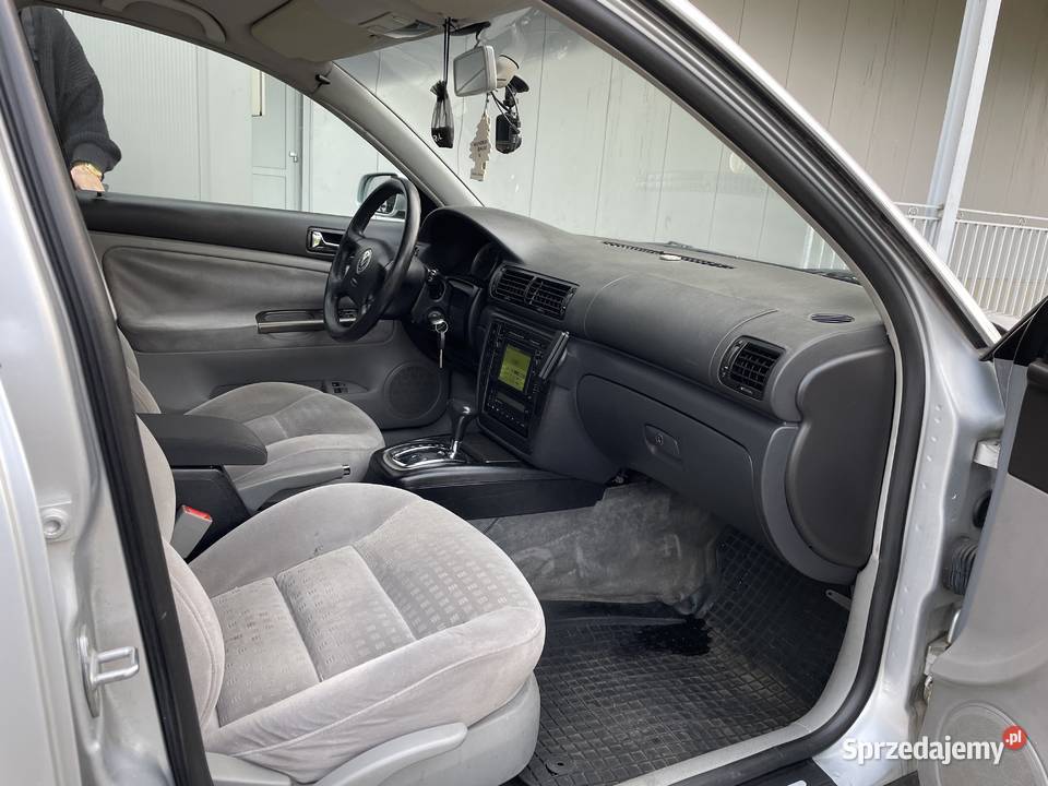 ŚlicznyZadbanyVolkswagenPassat2001rLiftAutomat19T wspomaganie kierownicy Passat łódzkie sprzedam