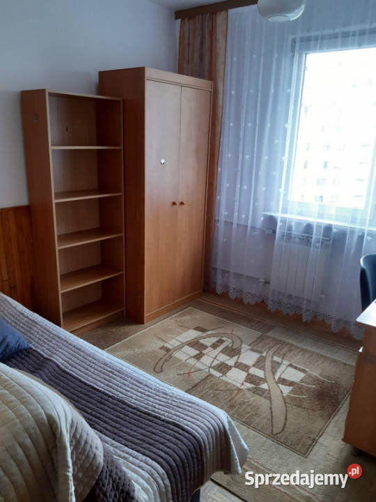 3 niezeleżne pokoje studentów Metro Wilanowska Liczba pokoi 3 Mieszkania