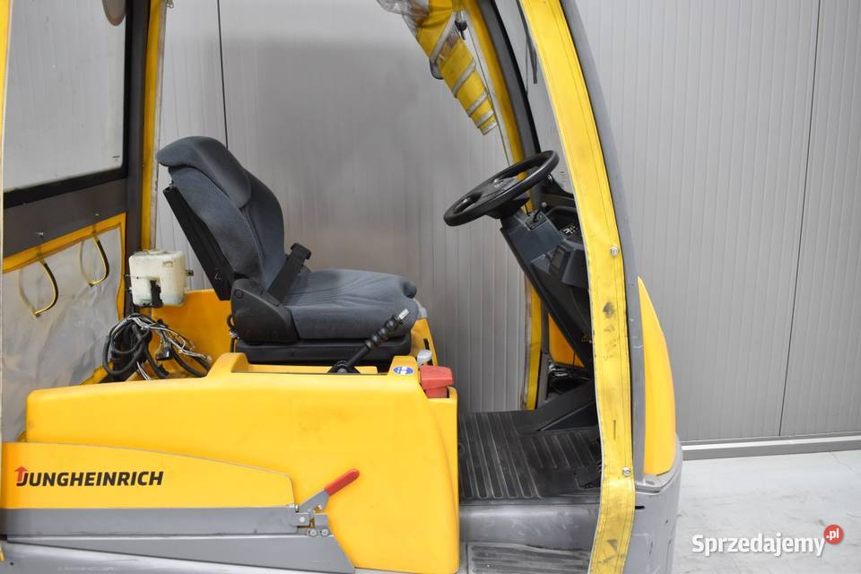 Ciągnik JUNGHEINRICH EZS 570