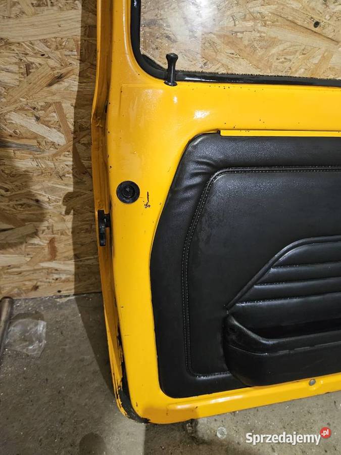 Przednia maska lewe drzwi Fiat 126p Maluch Kłodawa