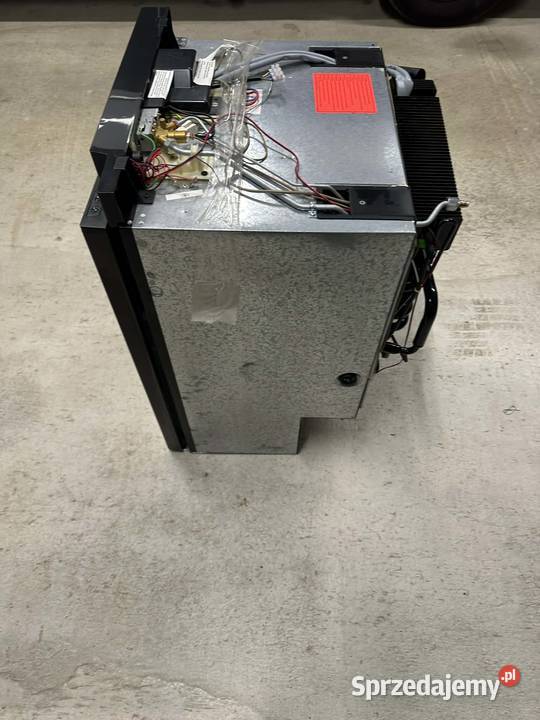 Lodówka Dometic kamper przyczepa Kamyk