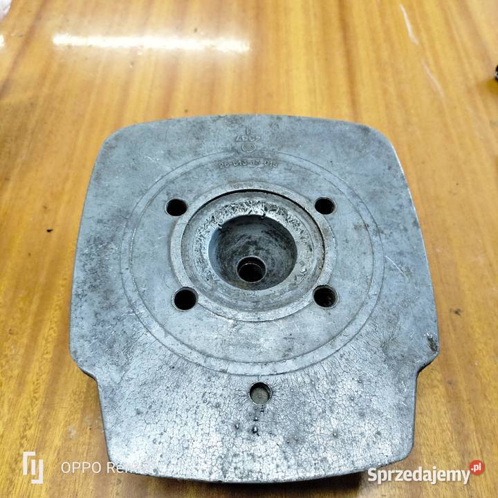 Głowica cylindra CZ 476488 łódzkie Łubno sprzedam