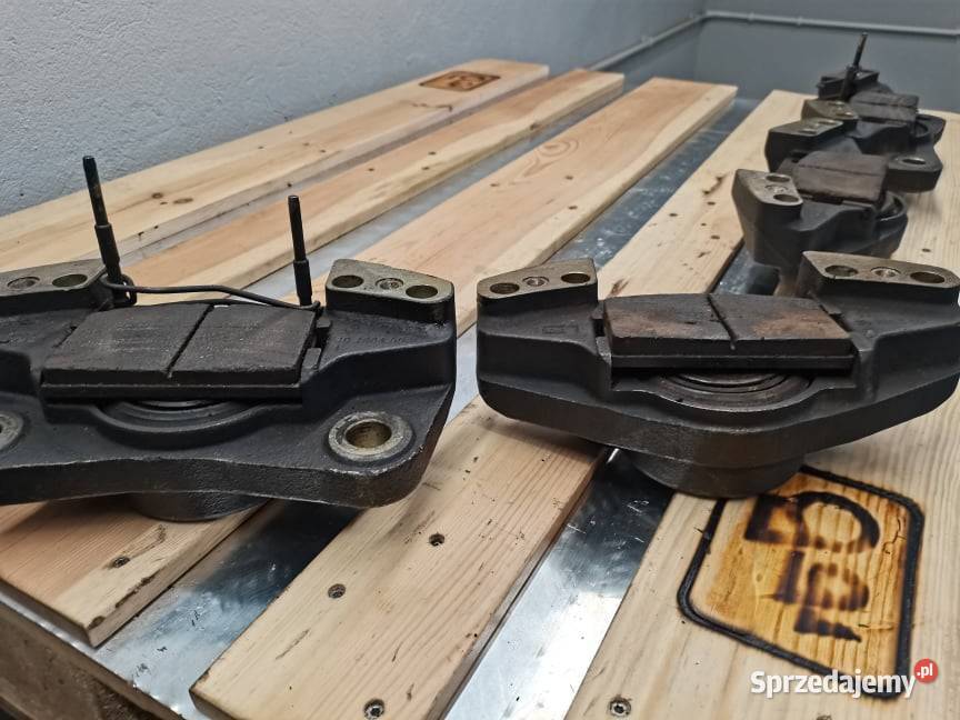 JCB 8250 Fastrack Zacisk hamulca przód wielkopolskie Wilkowo