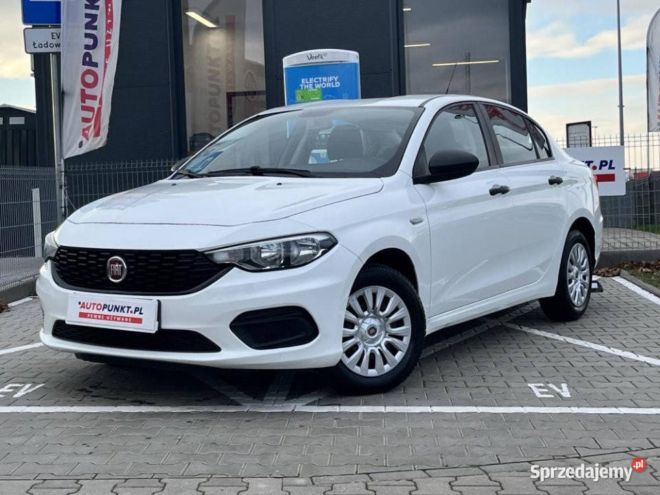 FIAT Tipo 2016r niski przebieg Salon Motoryzacja wielkopolskie Poznań