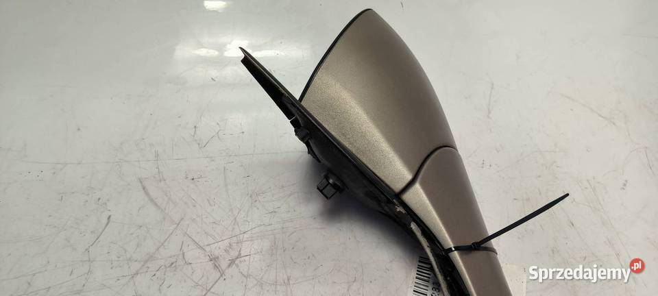 LUSTERKO LEWE OPEL VECTRA B Pozostałe Lipno