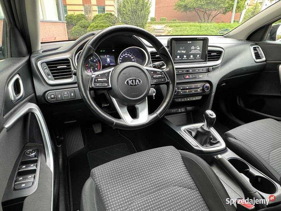 Kia Ceed 14 benzyna radar kamera grzane fotele i Elbląg