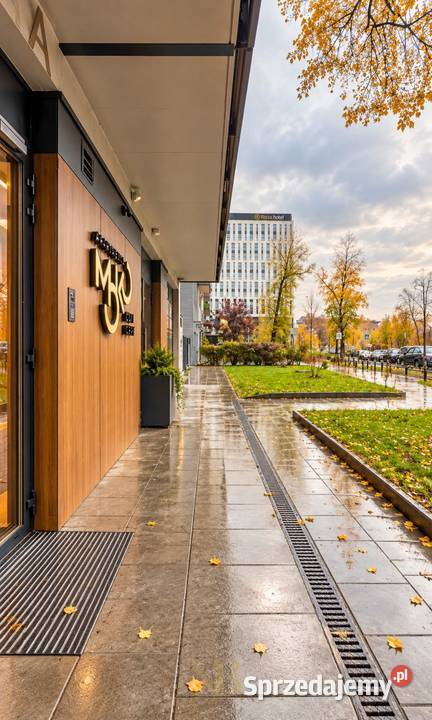 3 pokoje Klimatyzacja Garderoba Balkon Garaż z Warszawa sprzedam