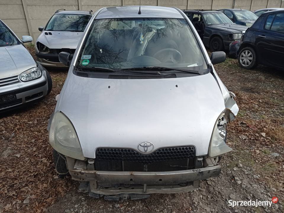 Toyota Yaris I 10 50 kW 2002 r dawca części