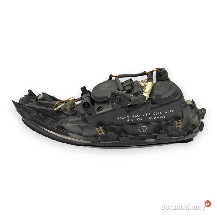 LAMPA PRAWA Volvo S60 I V70 II XC70 LIFT prawy Chełm