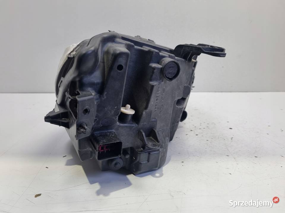 Volvo XC60 II LIFT 21 PRZEDNIA LAMPA LEWA lewy Oświetlenie Janów