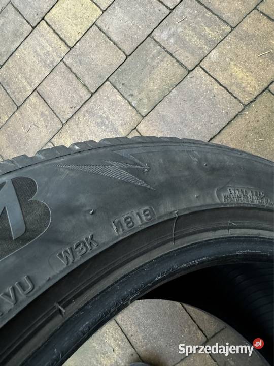 Opony zimowe 25550r19