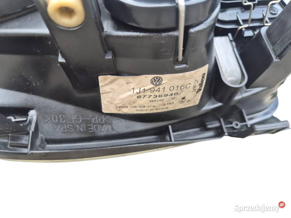 LAMPA PRZÓD PRAWA VW GOLF IV 4 1J1941016C Działoszyce