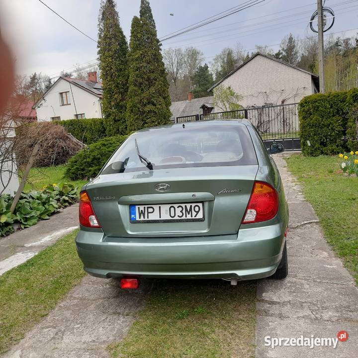 SPRZEDAM SAMOCHÓD HYUNDAI ACCENT 16 KAT PRZEBIEG Kędzierówka