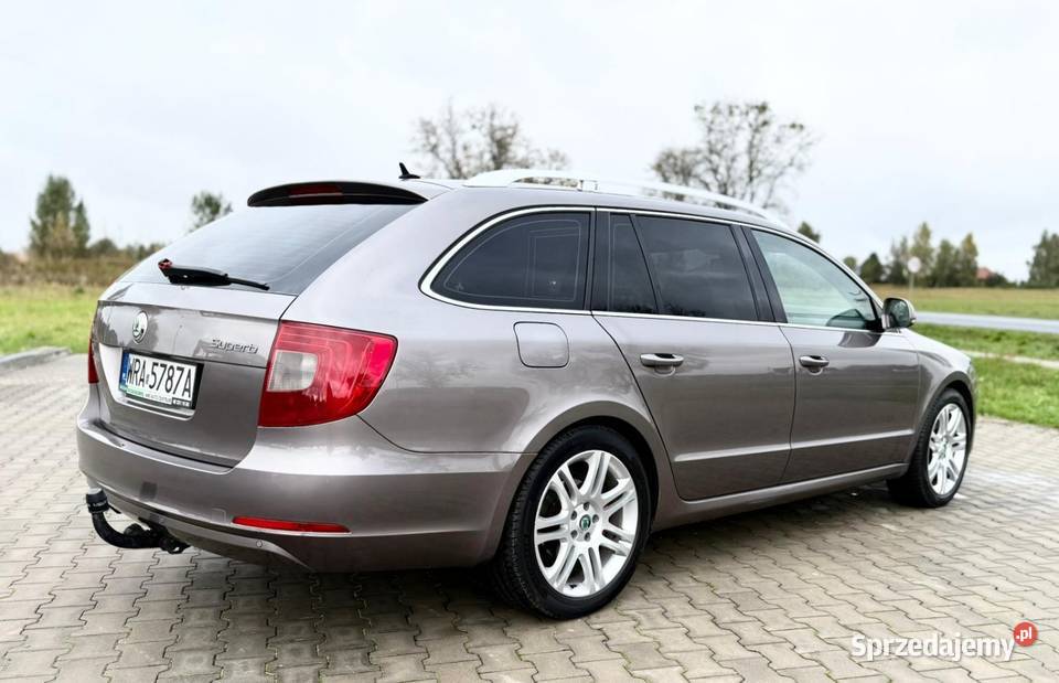 Sprzedam piękną Skodę superb 2 kombi 20 TDI 170 2000cm3 Gózd