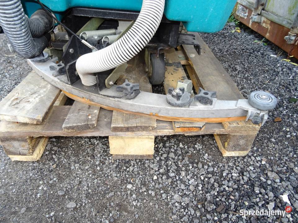 SZOROWARKO CZYSZCZARKA TENNANT 5680 Wąchock