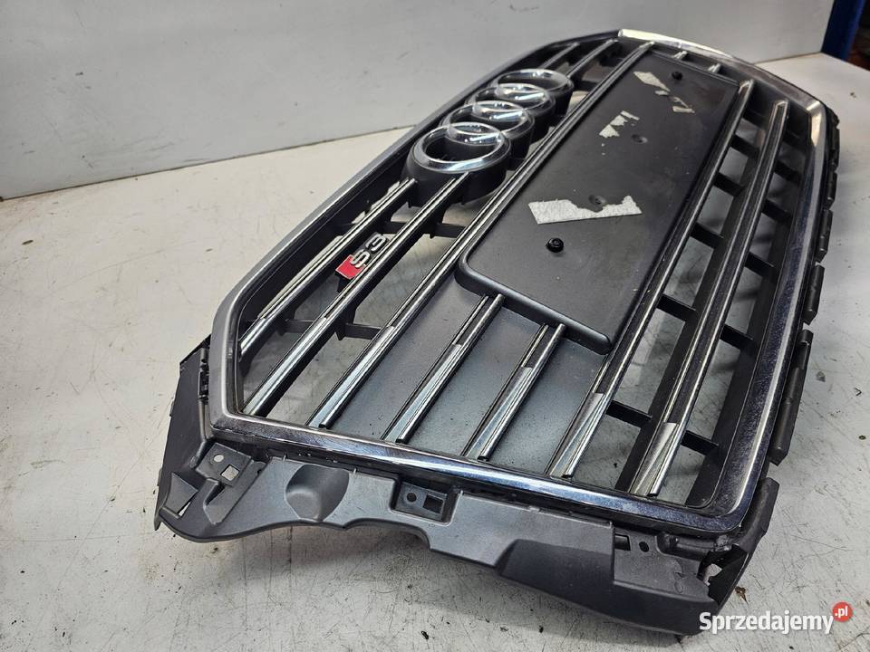 GRILL ATRAPA CHŁODNICY AUDI S3 A3 8V 8V3853651AC Przystajń