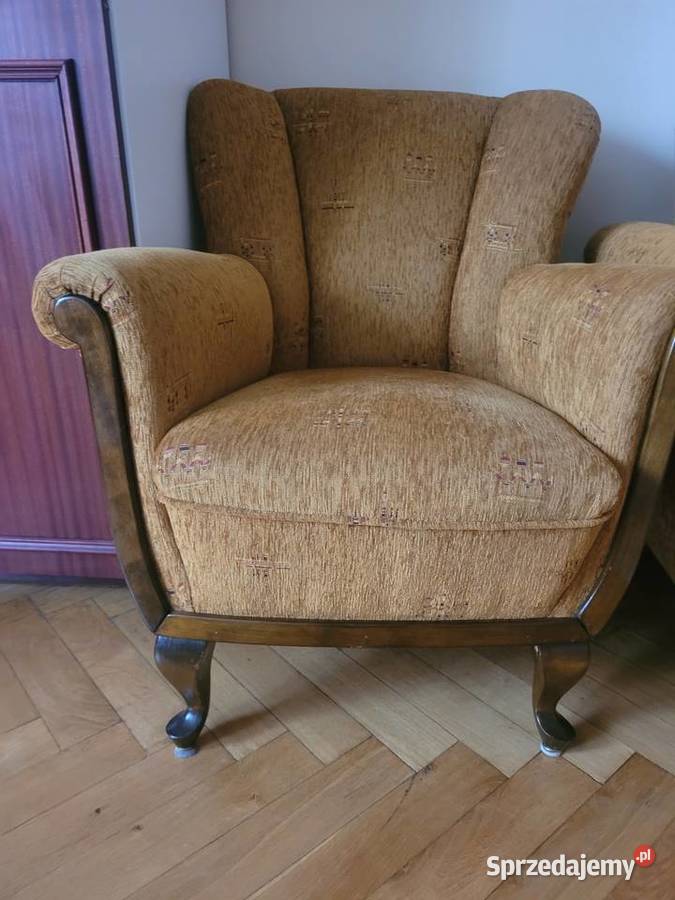 Stylowa kanapa z dwoma fotelami