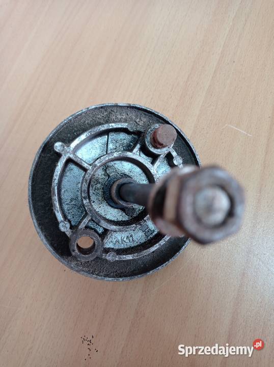 Szczękotrzymacz oś Komar motorynka