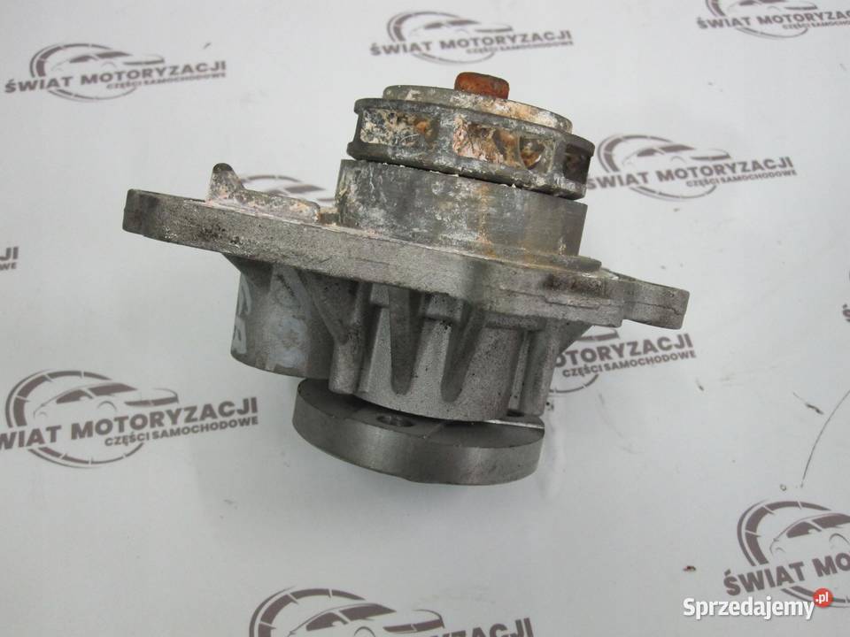 Opel Insignia 18 16V 15r pompa wody