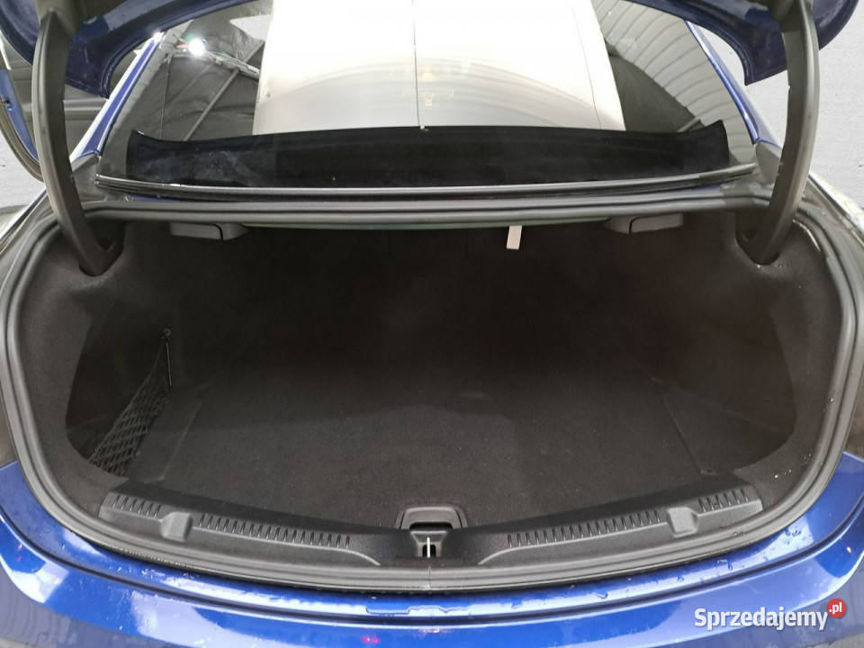 Mercedes E 300 W213 2016 benzyna