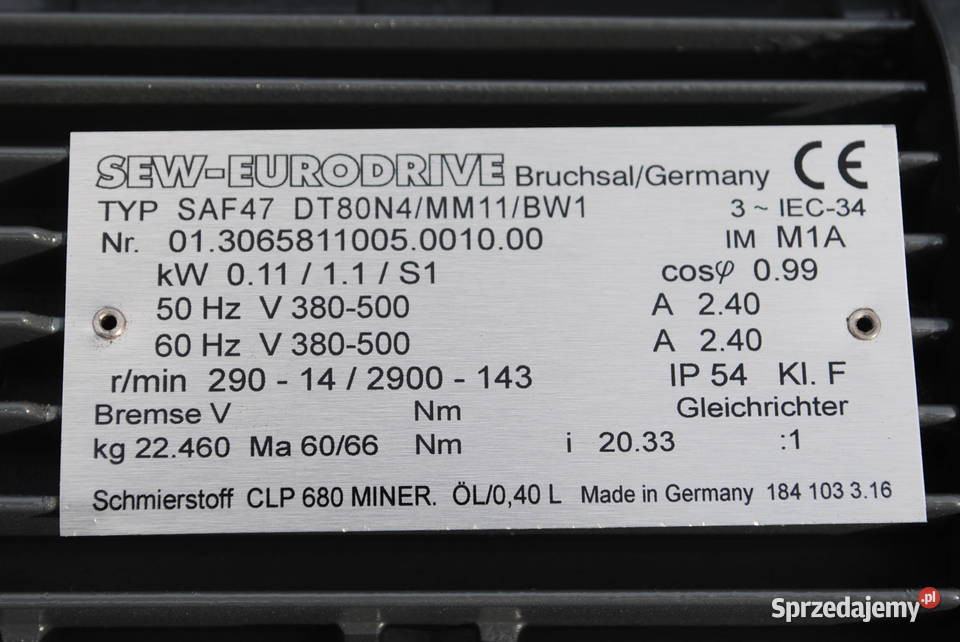 Motoreduktor kątowy 01111kw 14143obr SAF47 Firmy