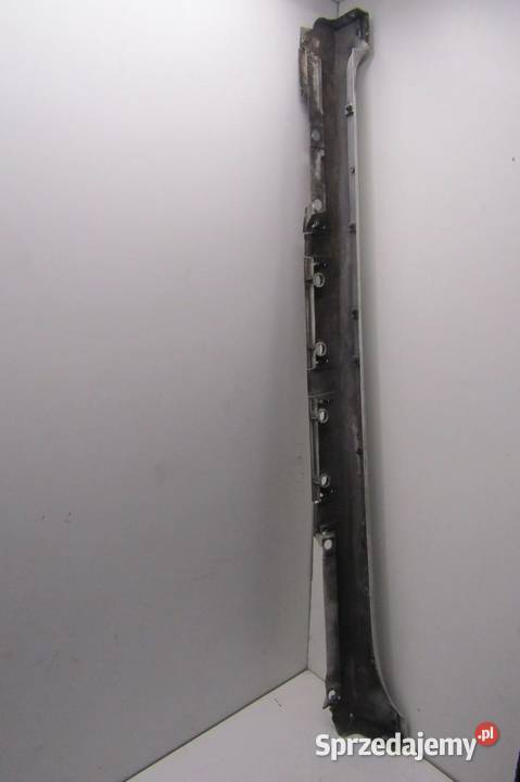 LISTWA NAKŁADKA PROGOWA PRAWA PRAWE 070 TOYOTA Progi sprzedam