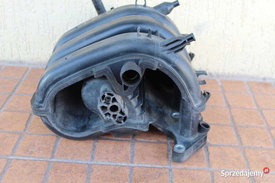 KOLEKTOR SSĄCY VW POLO 9N 12 03E129711C osobowe