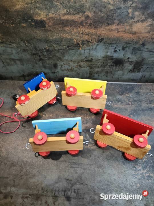 Drewniany pociąg zabawka vintage PRL kolekcje wielkopolskie Kalisz
